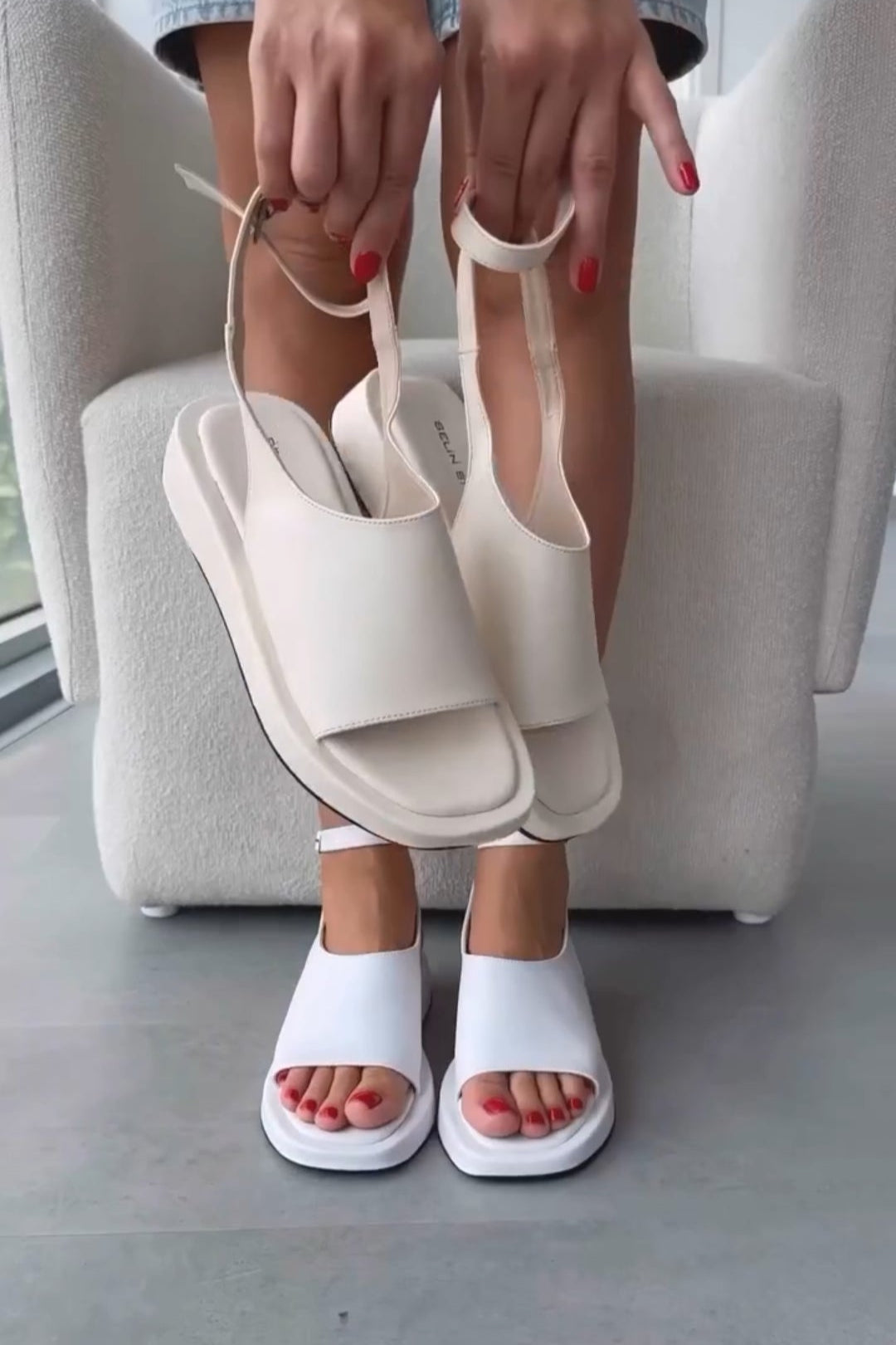 Solid Color Cross Strap Flat Sandals