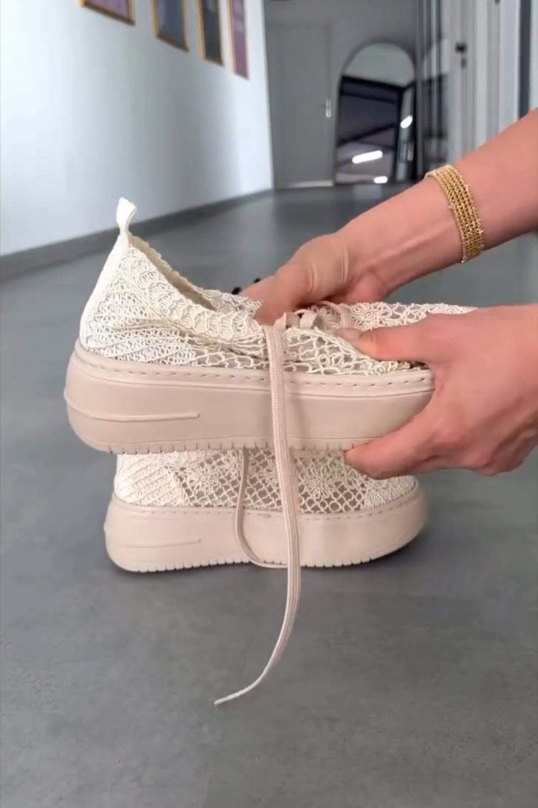 Hollow Lace Woven Thick-Soled Casual Shoes