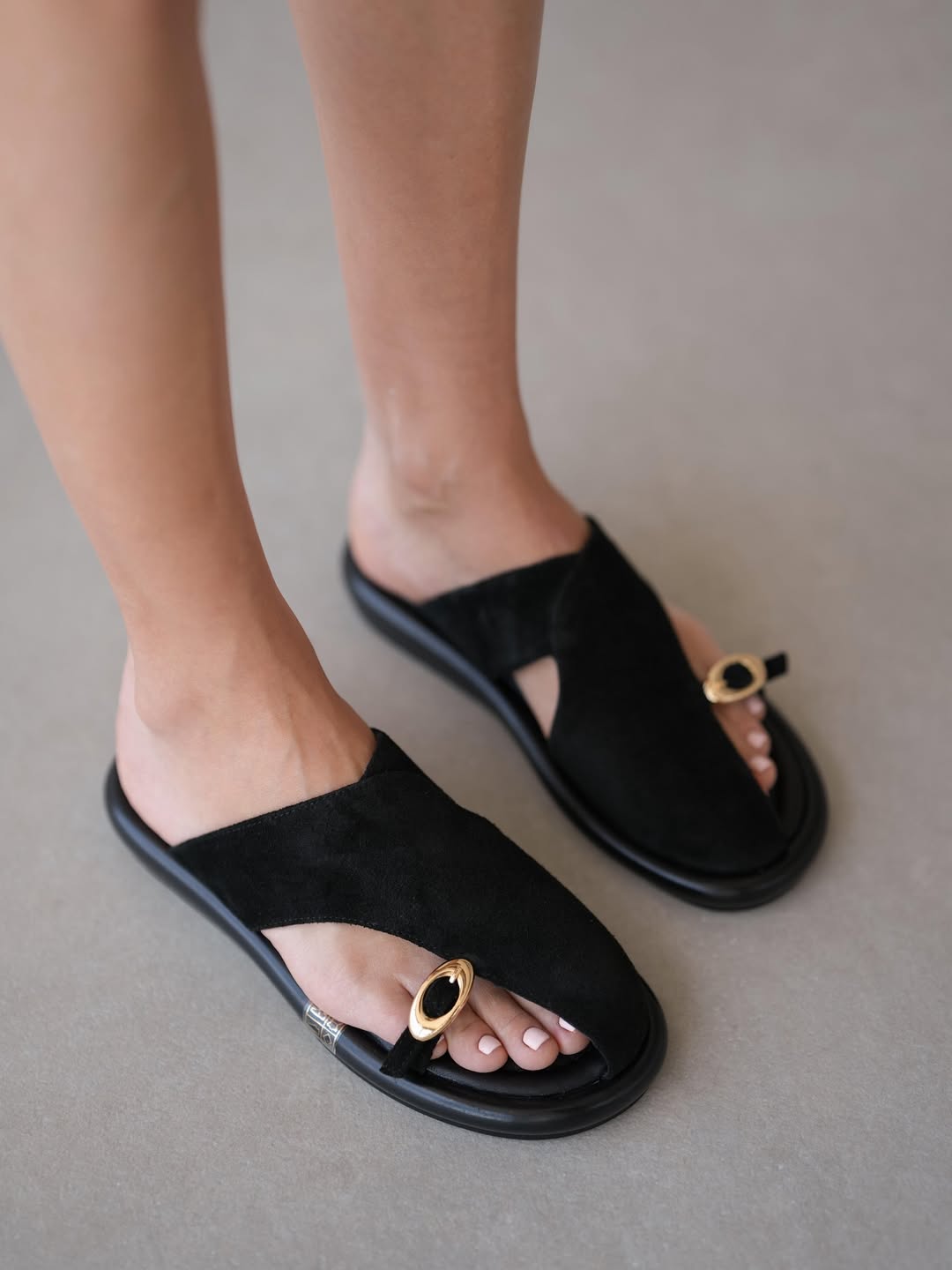 Bowie Asymmetric Cut Toe Buckle Detailed Genuine Leather Women's Slippers