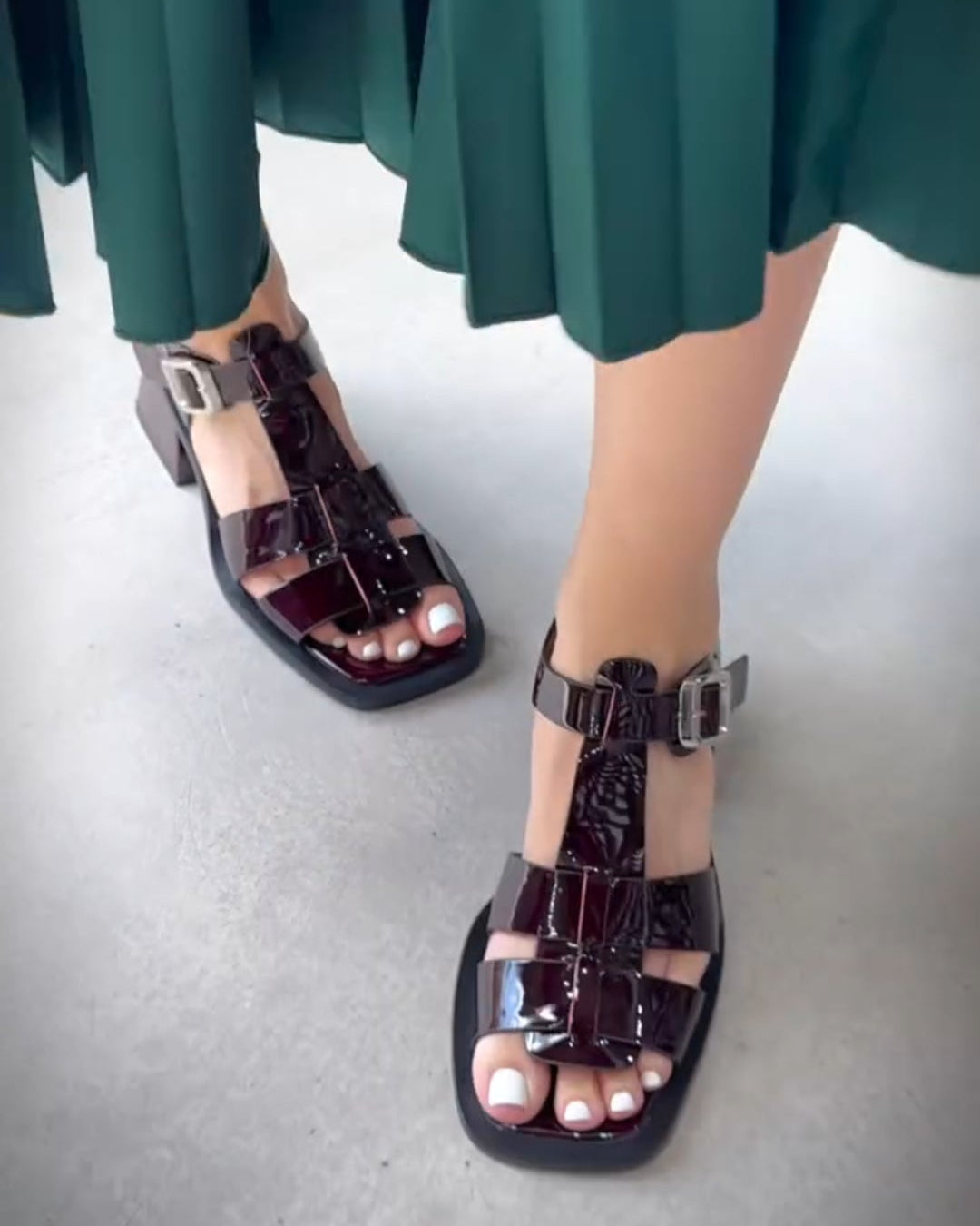 Leather Thick-Heel Sandals