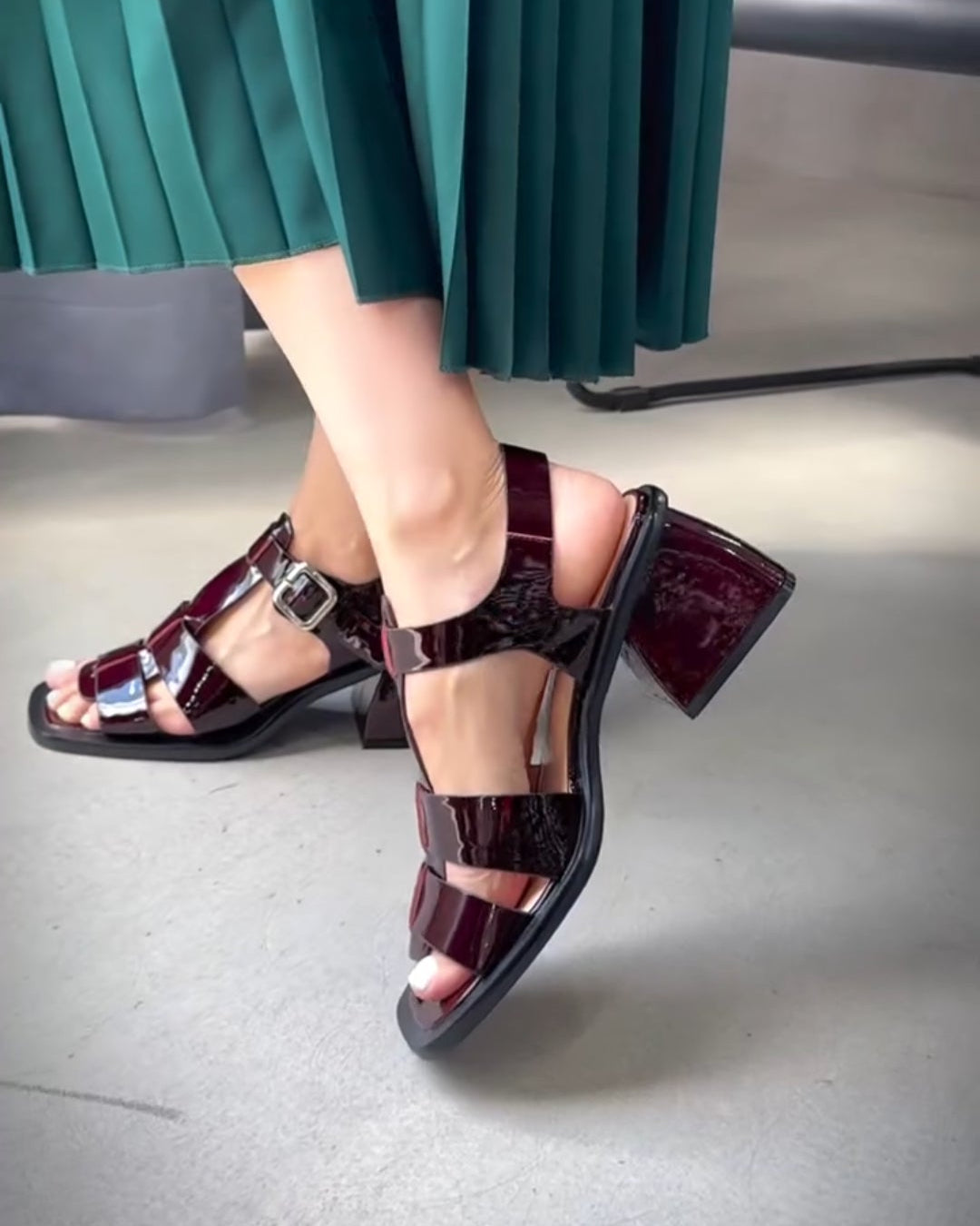 Leather Thick-Heel Sandals