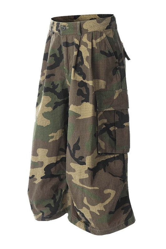 American Vintage Camouflage Cargo Shorts