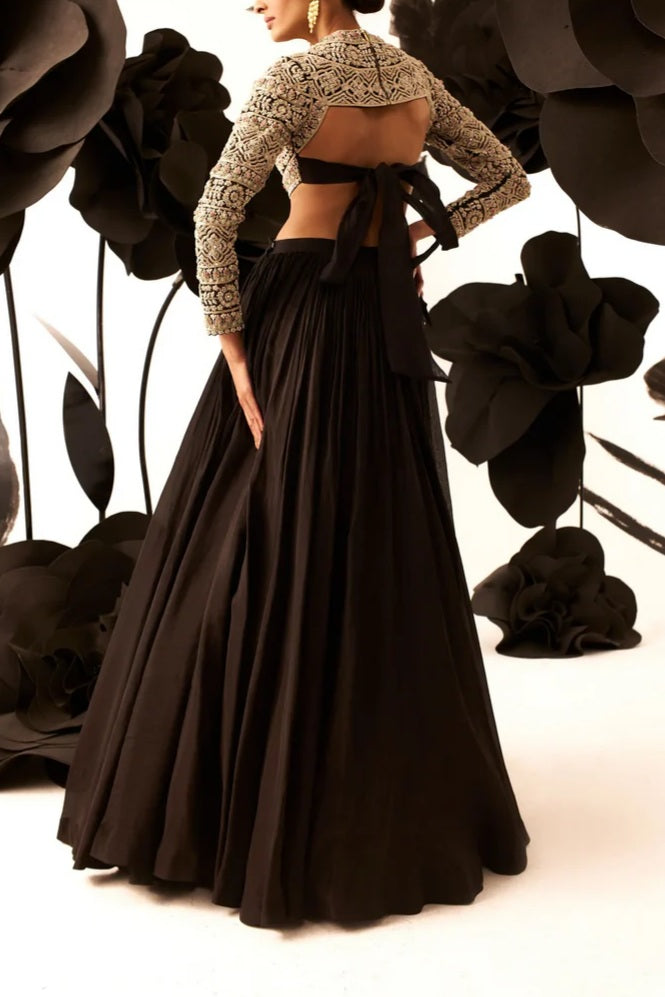 Black Floral Pattern Blouse & Skirt Set