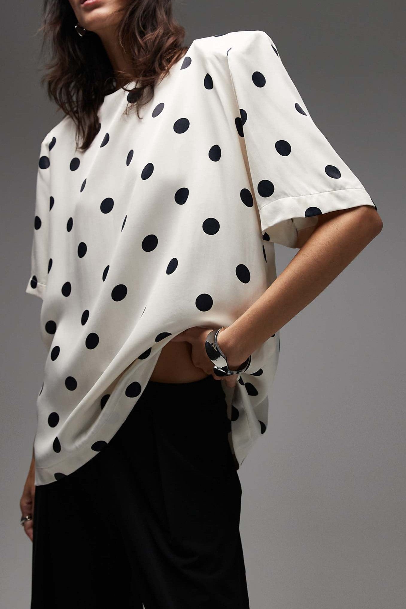 Satin Shoulder Pads T-shirt In Cream Polka Dots