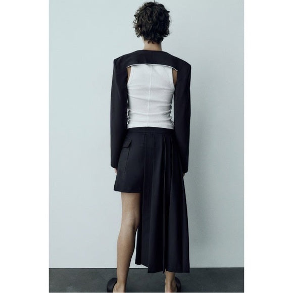 Woman Asymmetrical Pleated Skirt