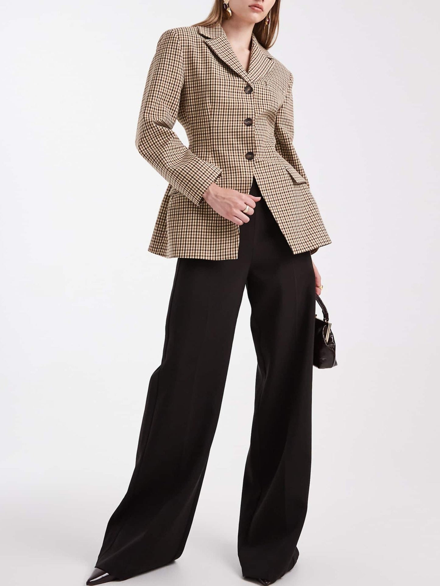 Cinch Moulded Hip Blazer In Micro Plaid