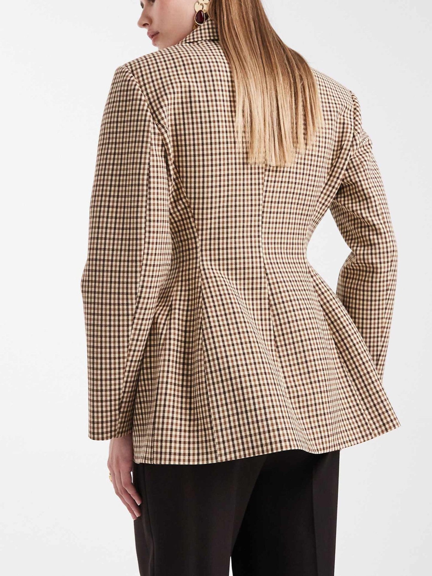 Cinch Moulded Hip Blazer In Micro Plaid