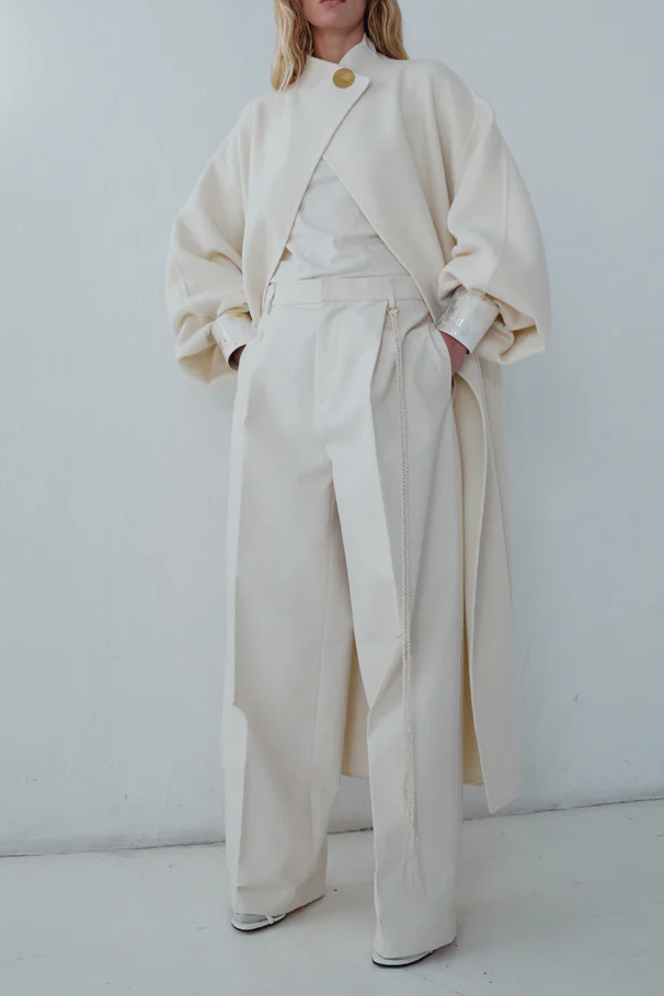 Oversize White Coat