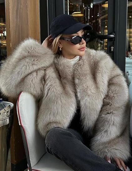 Cropped Fluffy Faux Fur Coat