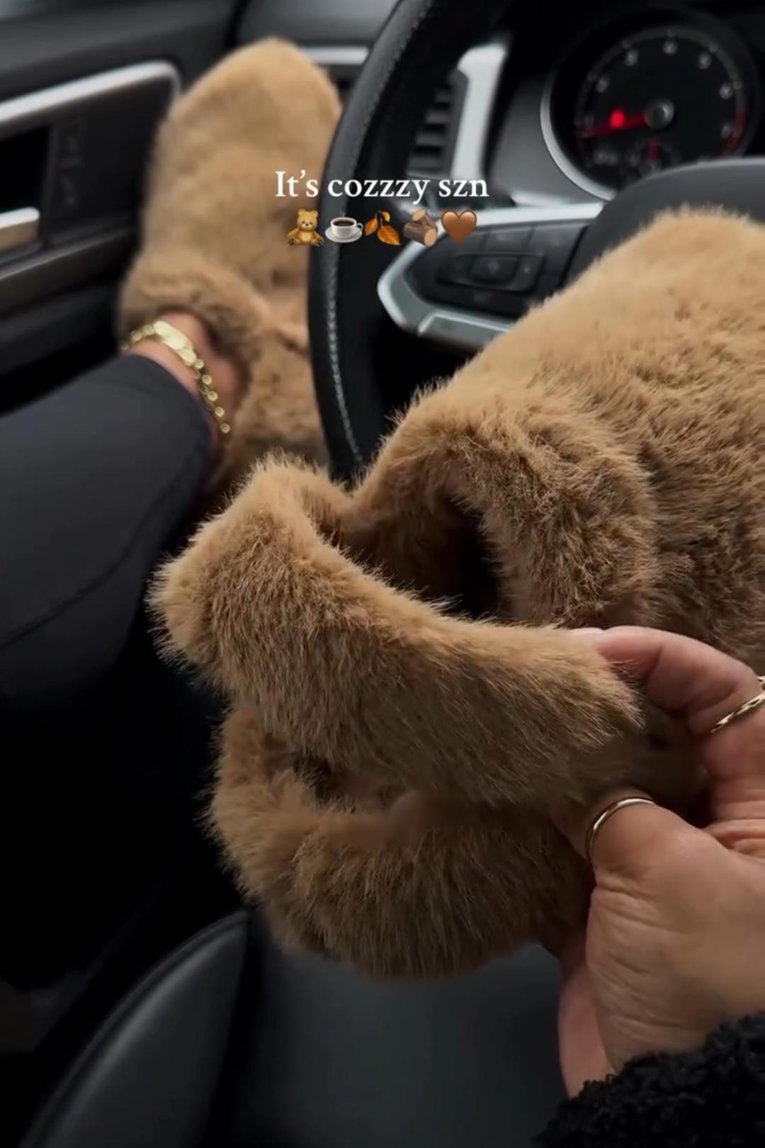 Classic Cozzzy Luxe Slipper