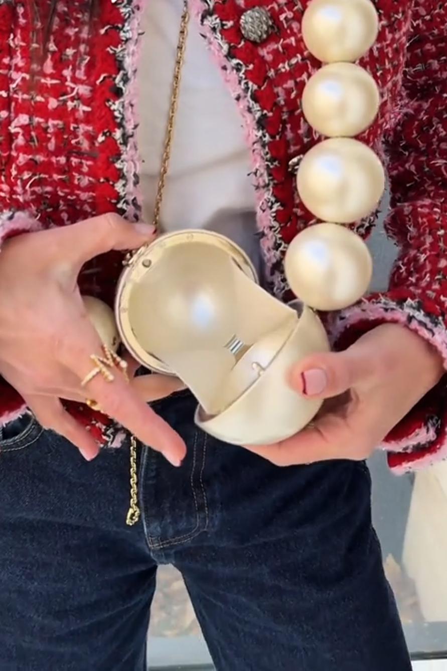 Oversized Pearl Necklace Crossbody Bag