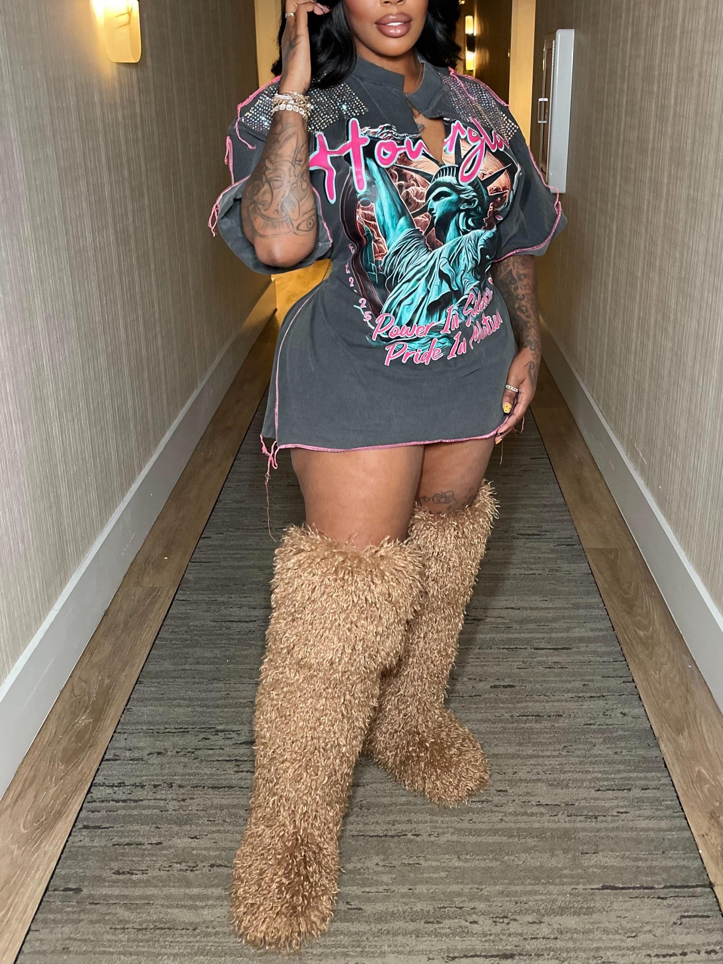 Hourglass power is silent oversized tee