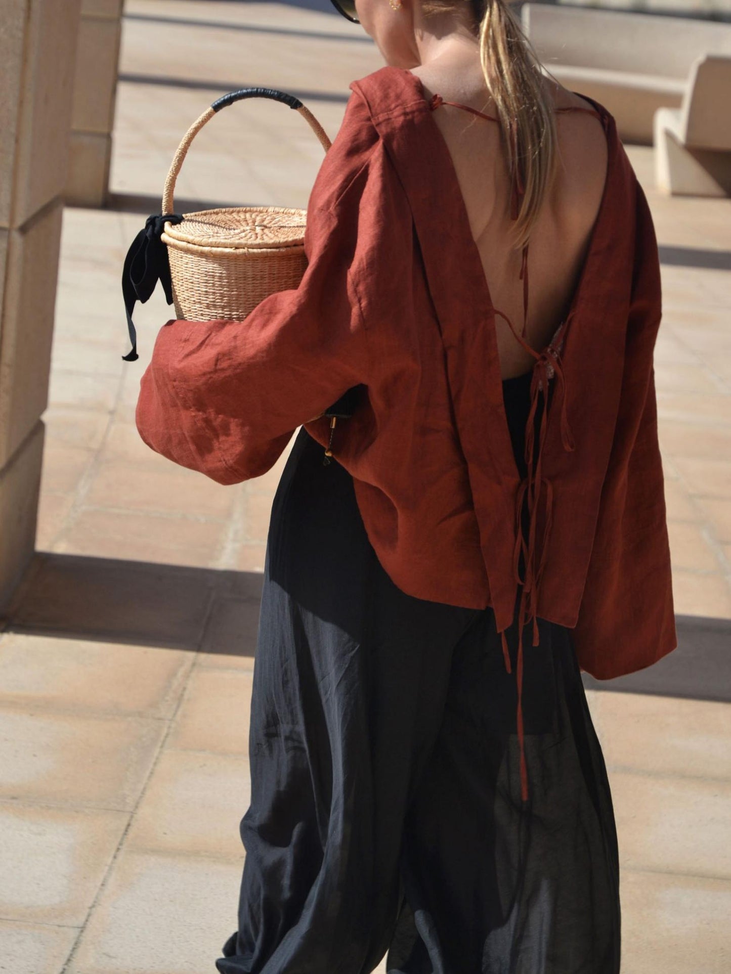 Backless Tie-Back Loose Shirt