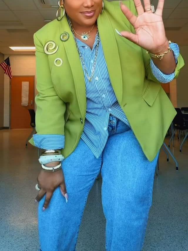 Classic Solid Color Blazer