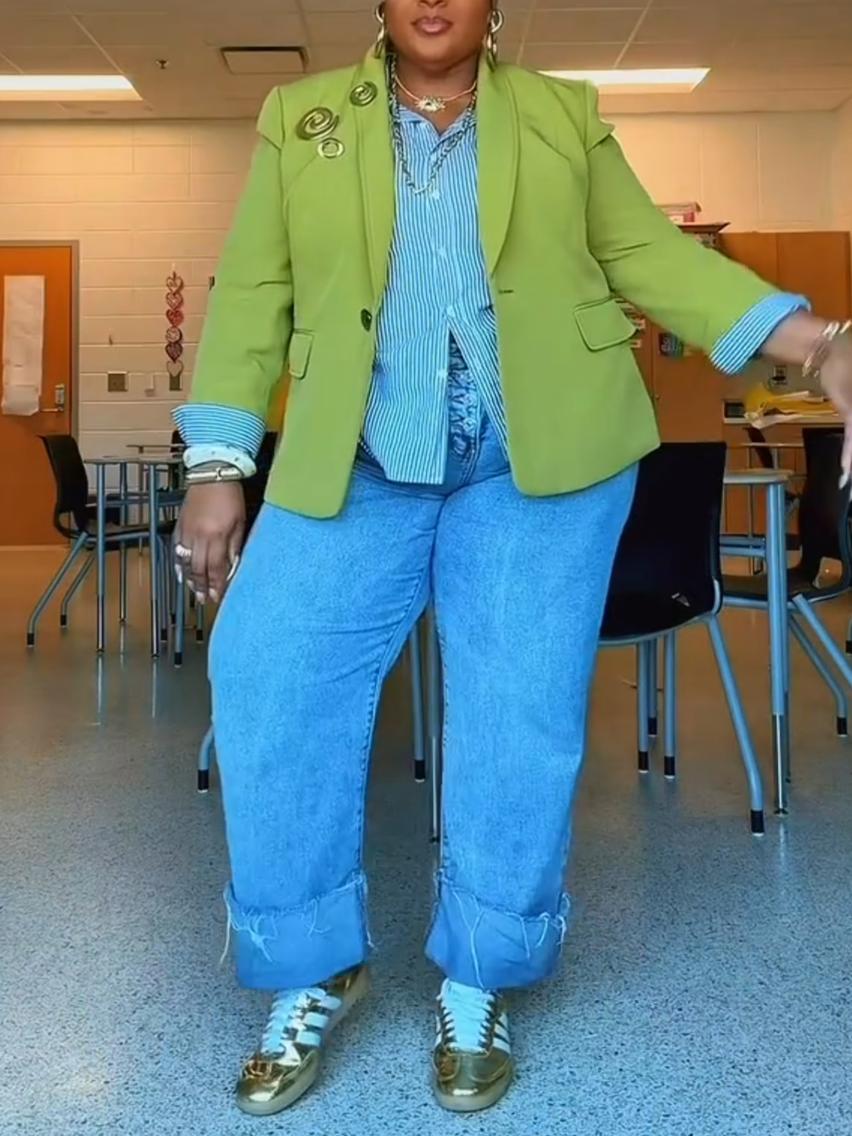 Classic Solid Color Blazer