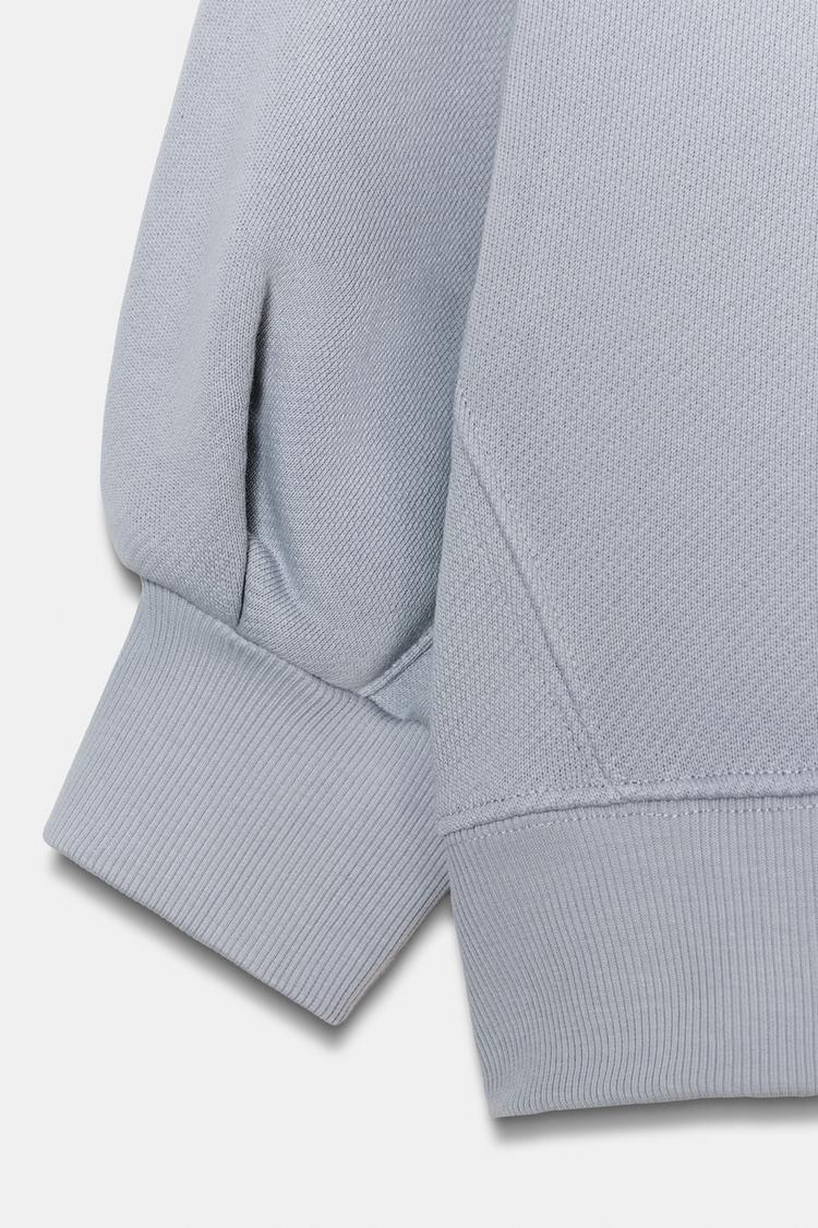 Volume Cropped Sweatshirt