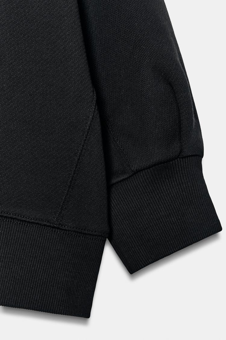 Volume Cropped Sweatshirt