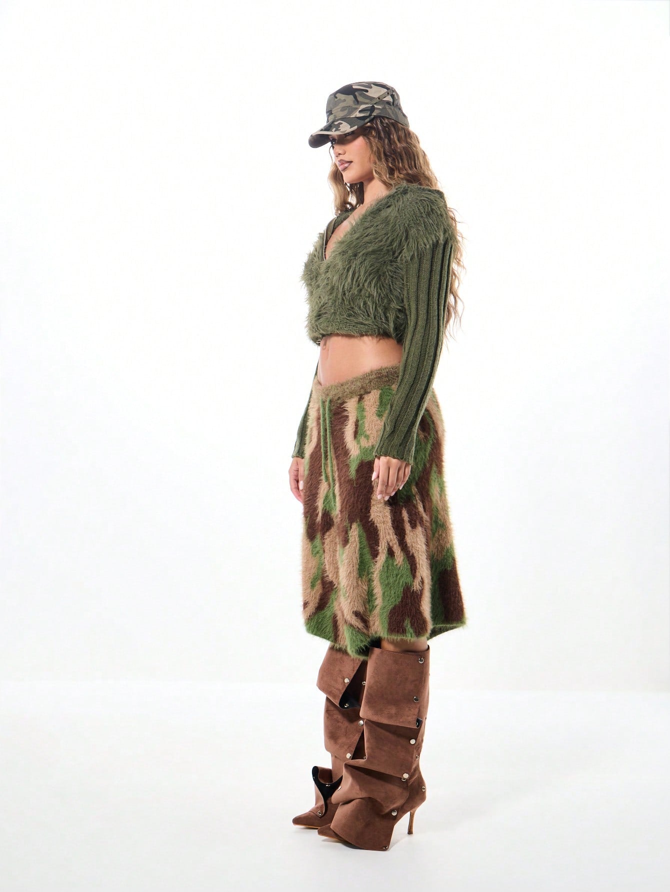 Oversized Fleece Knit Culottes with Camouflage Print