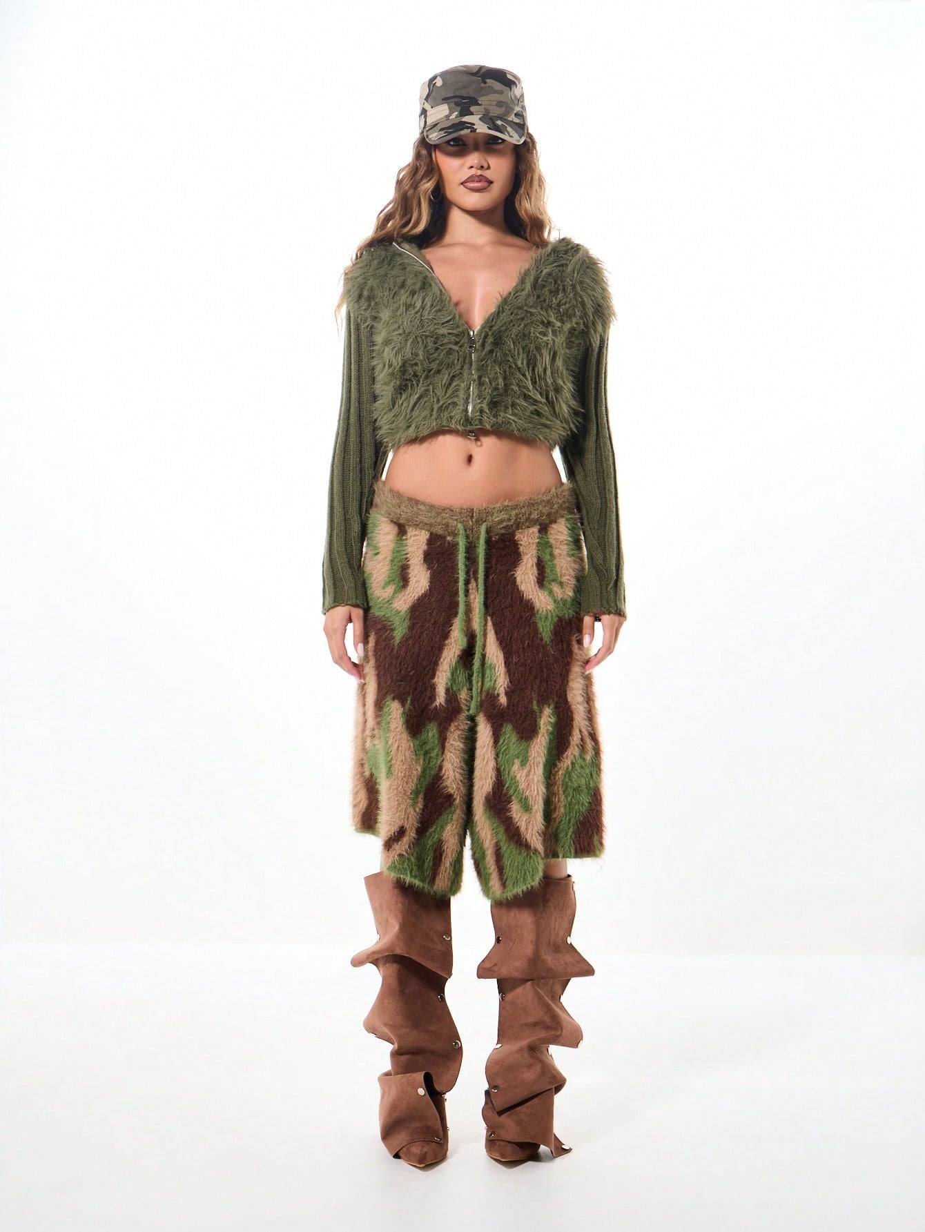 Oversized Fleece Knit Culottes with Camouflage Print