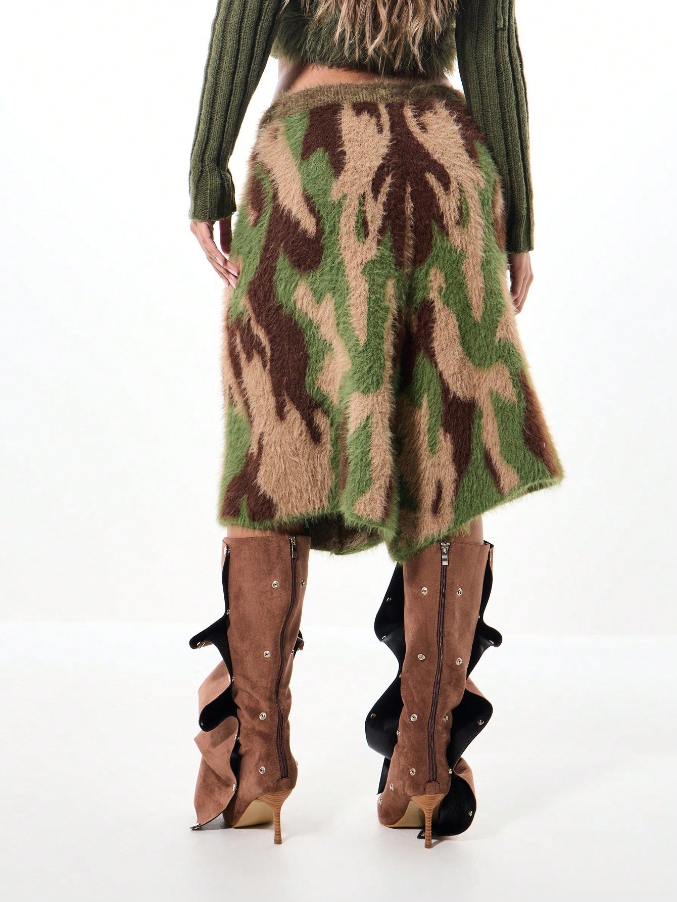 Oversized Fleece Knit Culottes with Camouflage Print