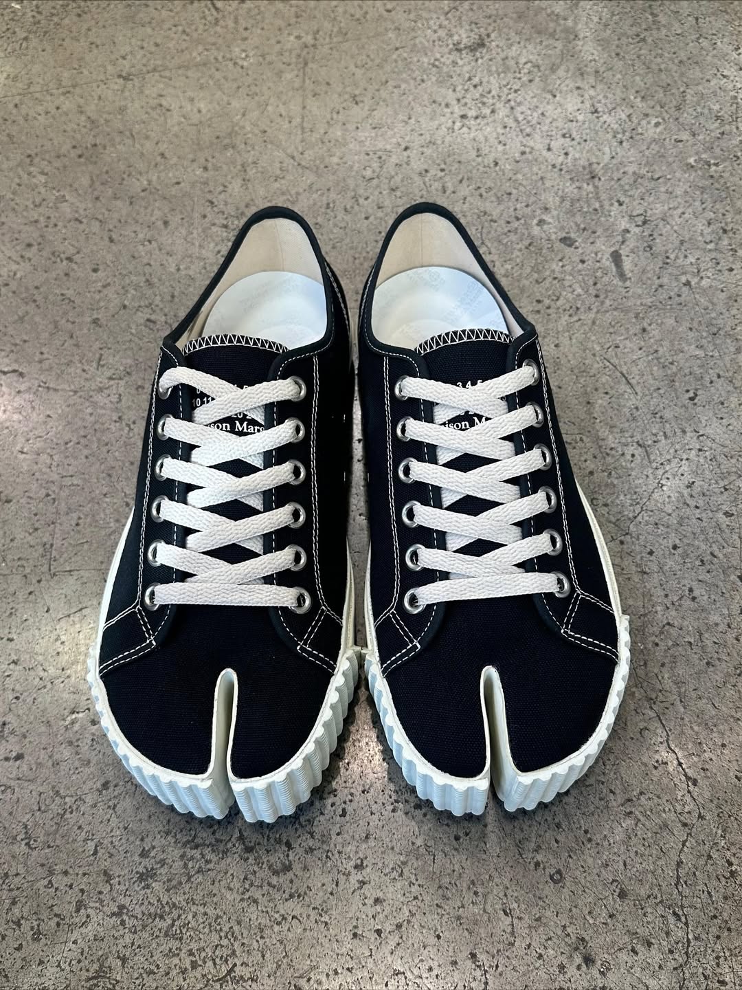 Tabi-Style Canvas Split-Toe Sneakers