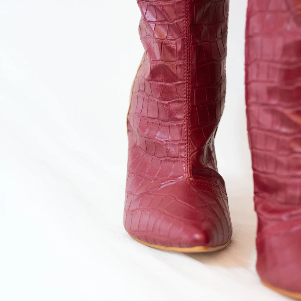 Bota Croco Vinho Lais Salto Fino 10cm