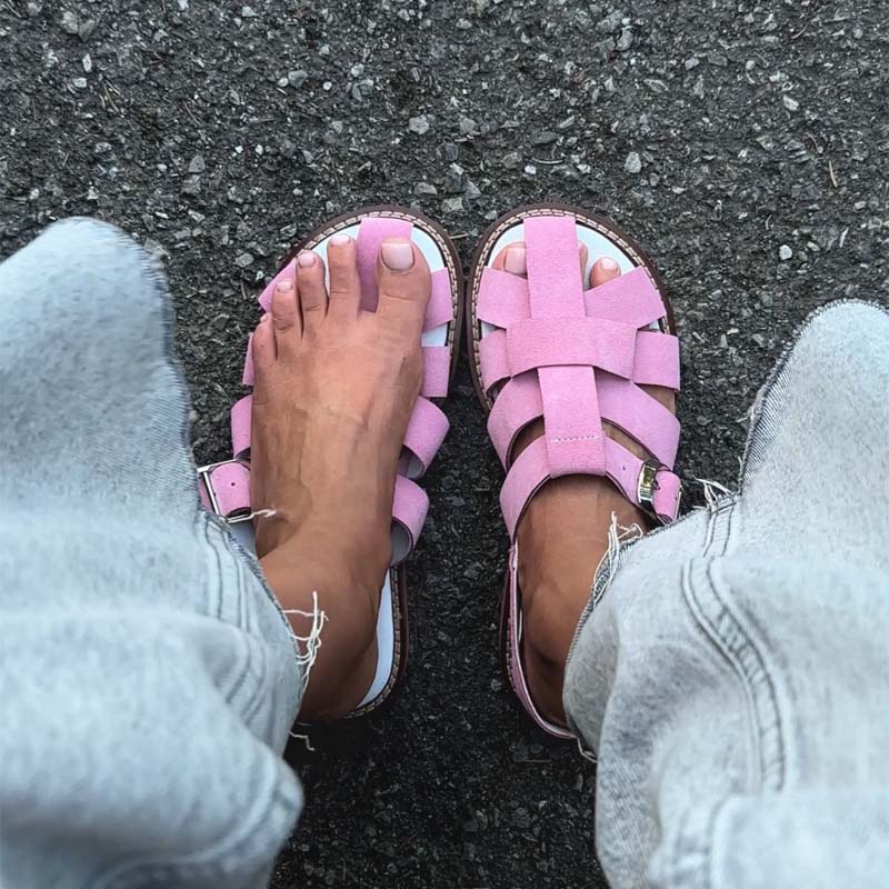 Comfortable Cut-out Flat Roman Sandals