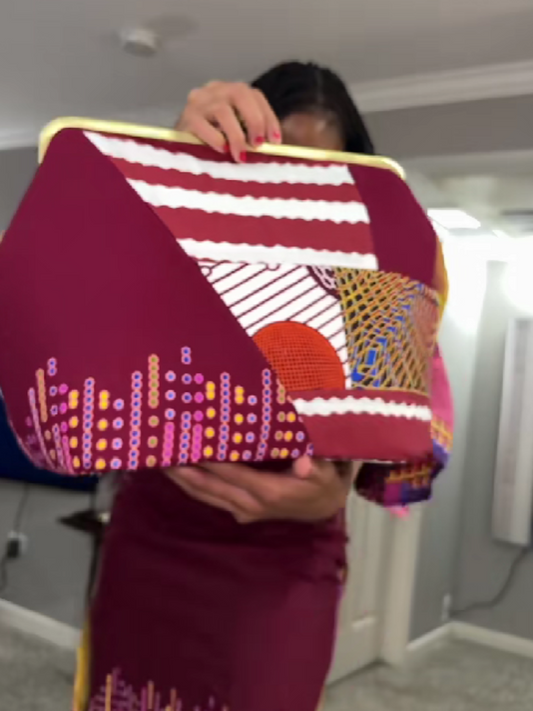 Embroidered Detail Metal Lock Clutch