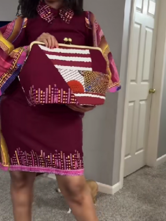 Embroidered Detail Metal Lock Clutch