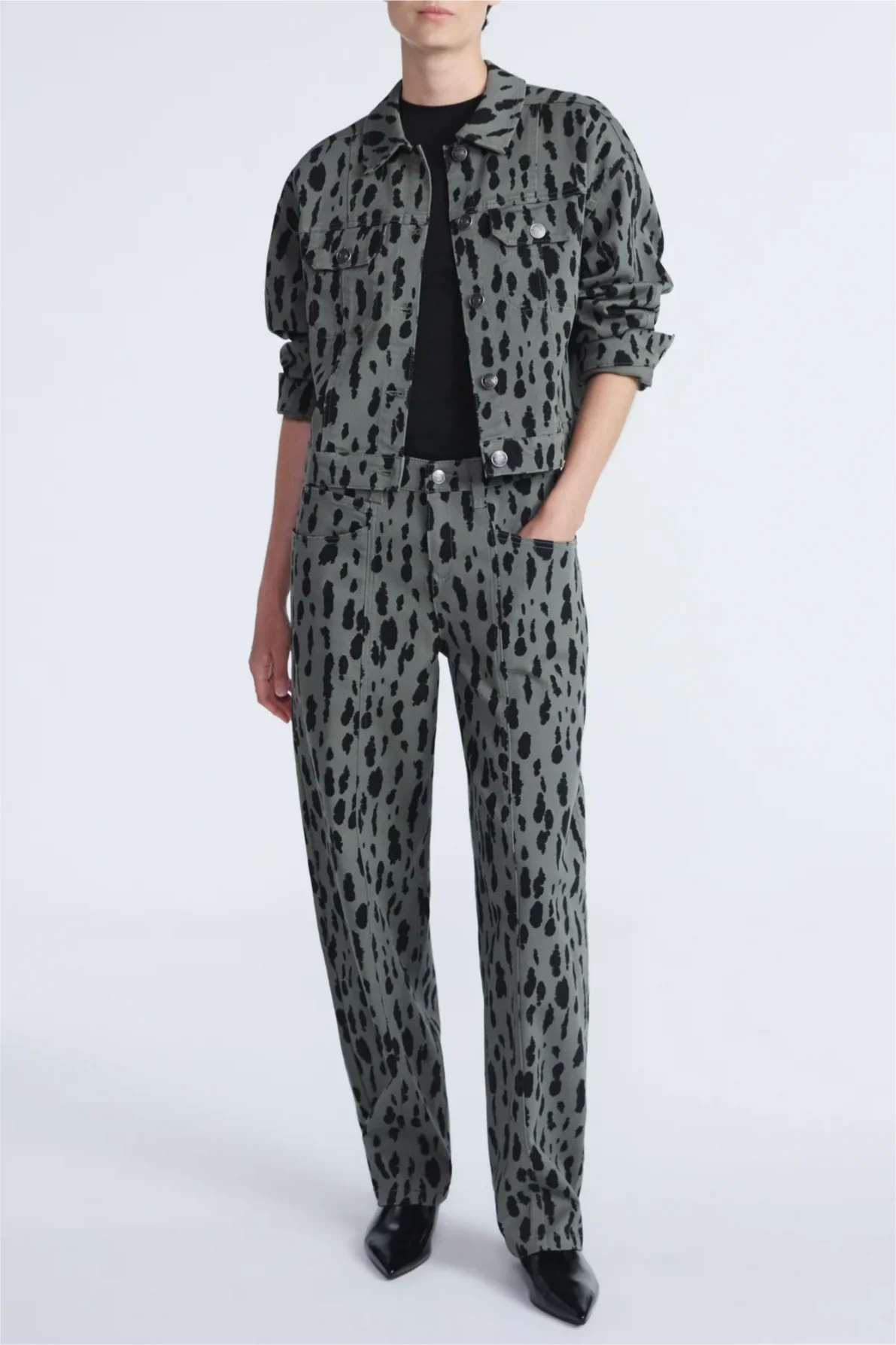 Animal Print Barrel Jeans