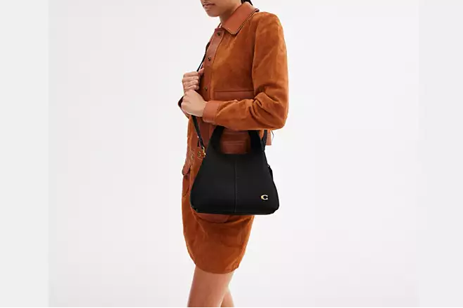 LANA Shoulder Bag 23
