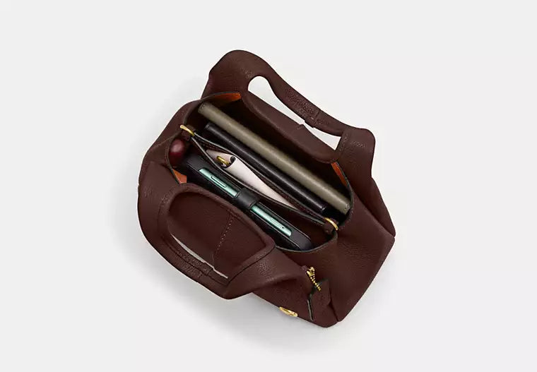 LANA Shoulder Bag 23