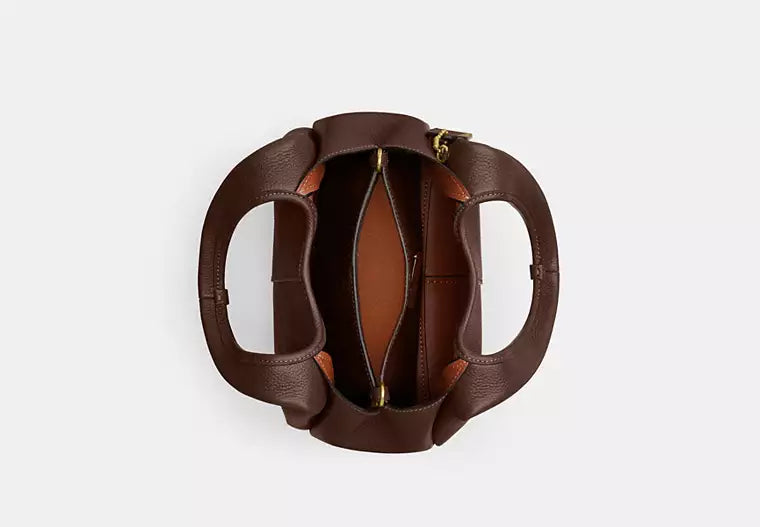 LANA Shoulder Bag 23